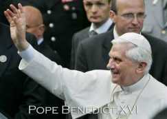 Pope Benedict XVI Greets the Crowd Trading Card